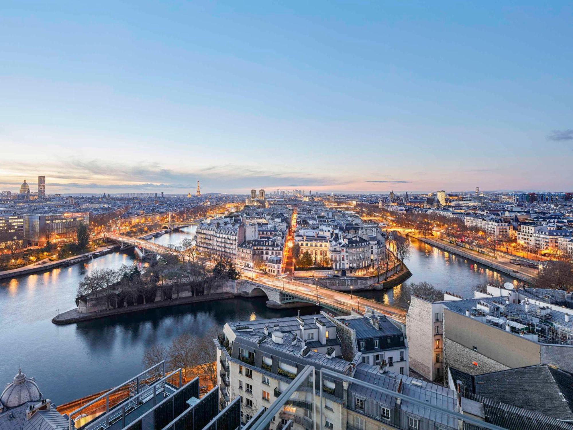 So/ Paris Hotel エクステリア 写真 View of the Seine from the 14th arrondissement